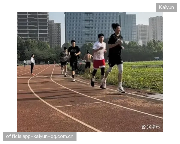 球员日常训练状态优异：如何通过科学训练与科学营养打造超越极限的体能